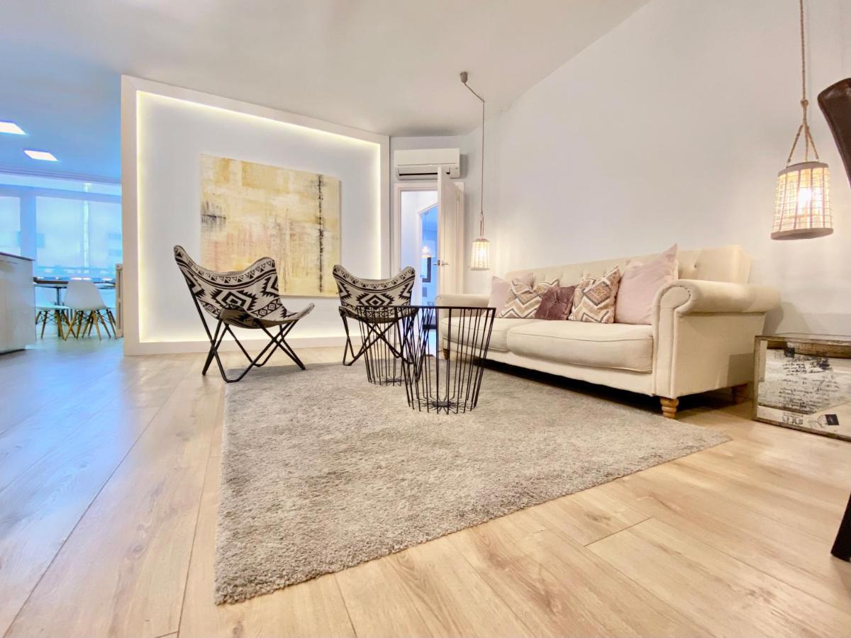 Appartamento Charming La Casa De La Castellana Madrid Esterno foto
