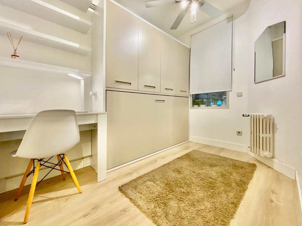Appartamento Charming La Casa De La Castellana Madrid Esterno foto